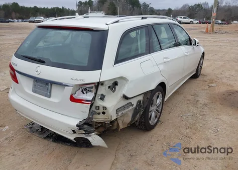 2011 Mercedes-Benz E 350 4Matic z USA, uszkodzony, nr VIN WDDHH8HB7BA407218